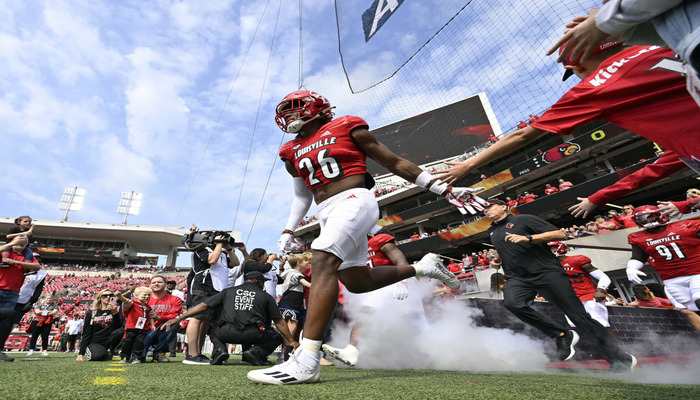 Georgia Tech's Strong Start A Thrilling First Half Against Louisville
